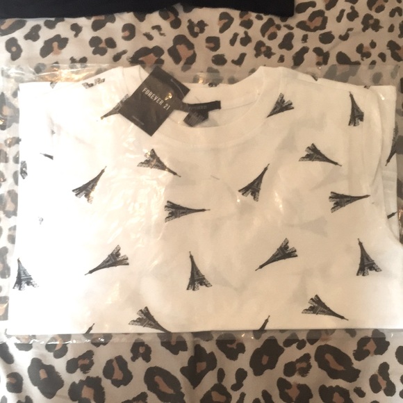 NWT Lot of 2 white Forever 21 white shirts - Picture 2 of 5